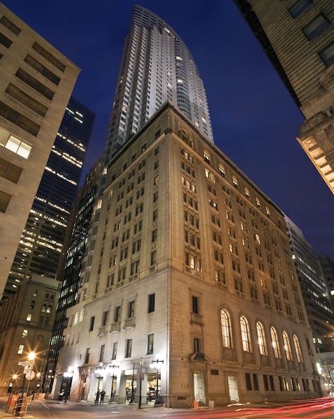 One King West Hotel and Residence