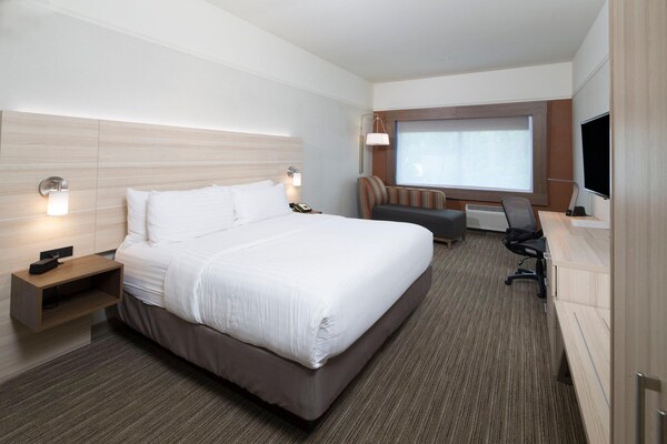 Holiday Inn Express & Suites - Auburn, An Ihg Hotel
