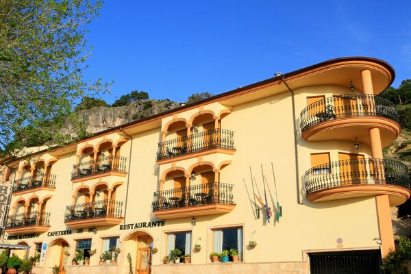 Hotel Rural El Curro