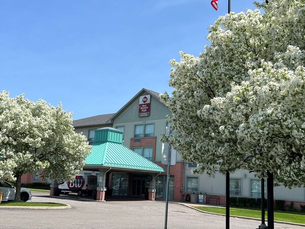 Hotel Days Inn By Wyndham Brampton Kanada Trivagode 7659